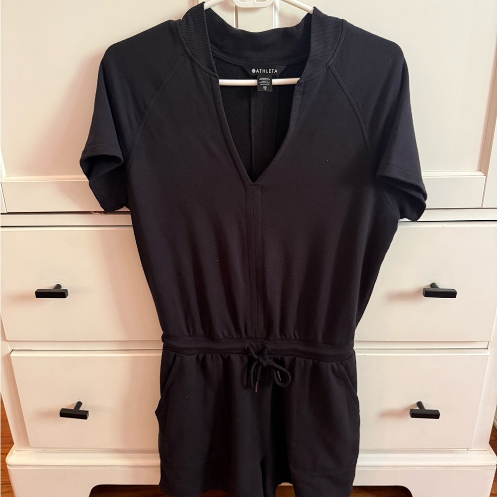 Athleta Black V-Neck Shorts Jumper